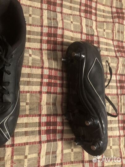 Бутсы футбольные