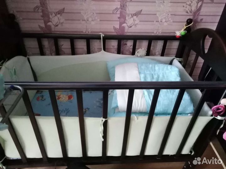 Детская кроватка