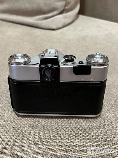 Плёночный фотоаппарат Зенит-Е