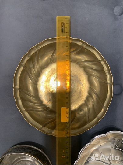 Больше сервировочное блюдо на ножках. Германия