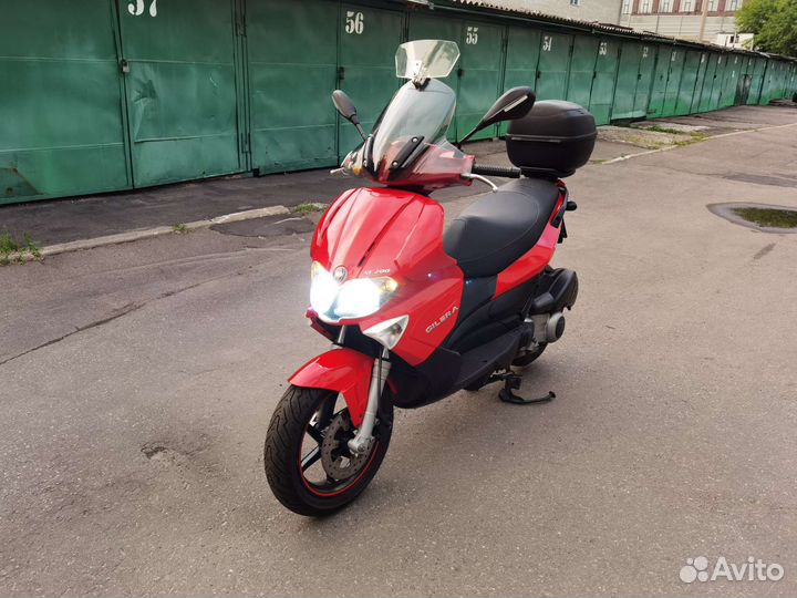 Gilera runner 200