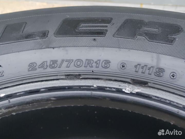 Bridgestone Dueler H/T 245/70 R16