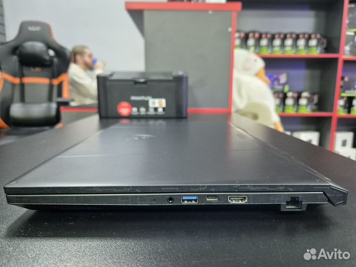 Ноутбук MSI Katana 17 B12VFK-271XRU черный