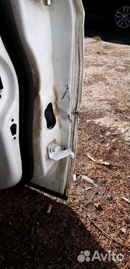 Дверь левая водительская