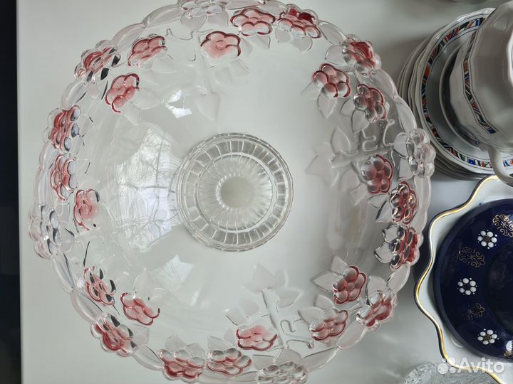 Ваза для фруктов на ножке, стекло