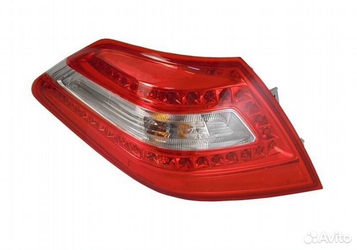 Задний фонарь Nissan Teana J32