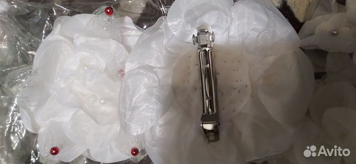 Бантики для волос белые