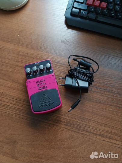 Гитарная педаль Behringer HM300+Блок питания Korg
