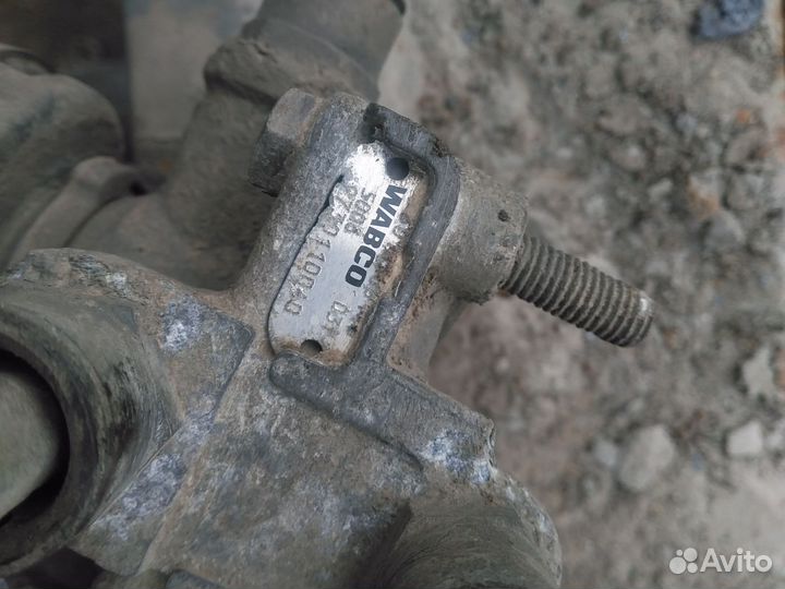 Клапан ускорительный Renault Premium 2 DXI