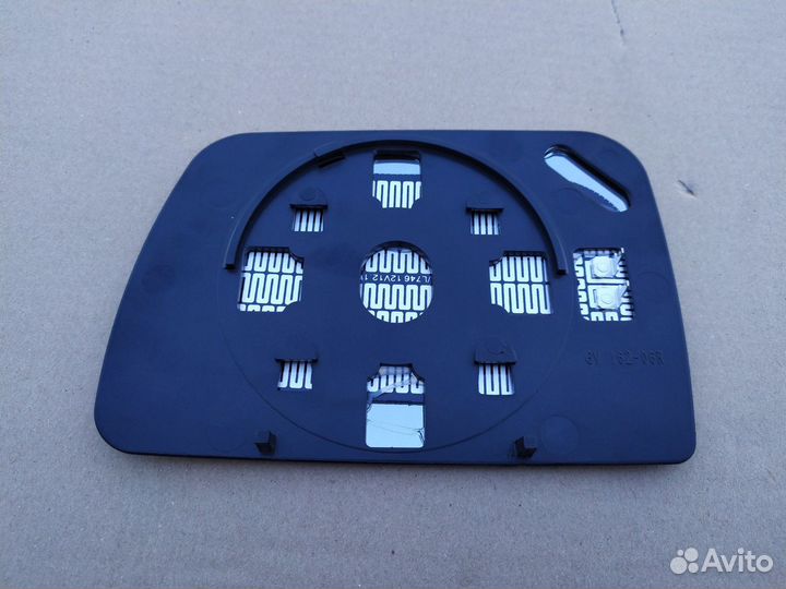 Bmw x5 e53 стекло зеркала правое