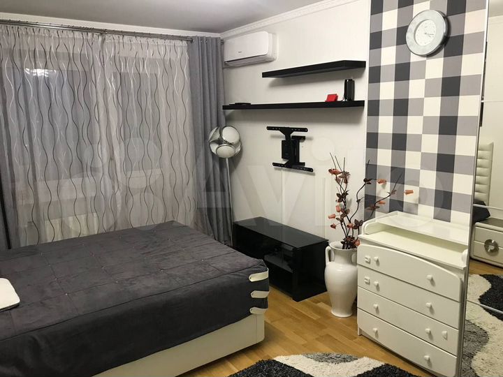 1-к. квартира, 45 м², 9/17 эт.