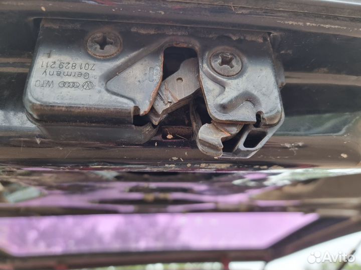 Замок багажника Vw Transporter T4 701829211h т4