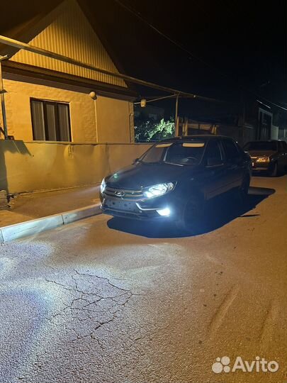 LADA Granta 1.6 МТ, 2023, 700 км