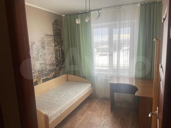 4-к. квартира, 81 м², 3/9 эт.