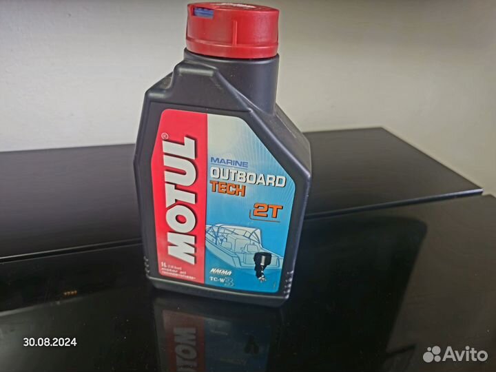 Моторное лодочное масло Motul Outboard Tech 2T