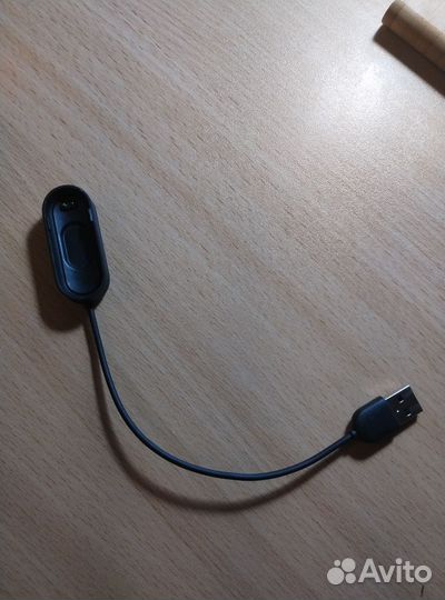 Зарядка для часов Xiaomi mi band 4