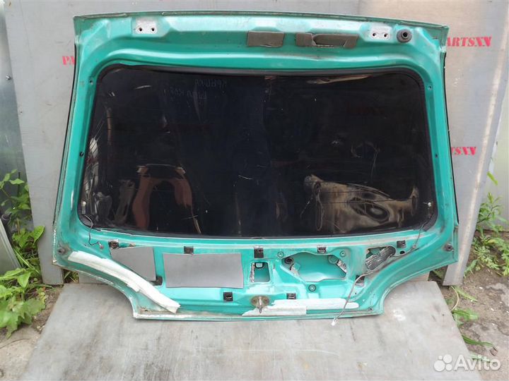 Крышка багажника Митсубиши Кольт IV