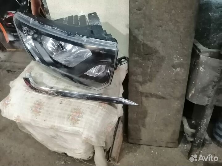 Фара правая Гранта