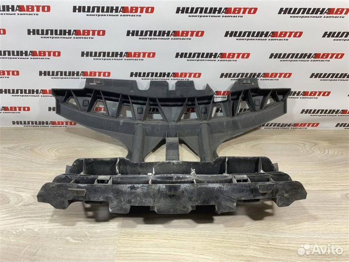 Усилитель переднего бампера Renault Megane 2