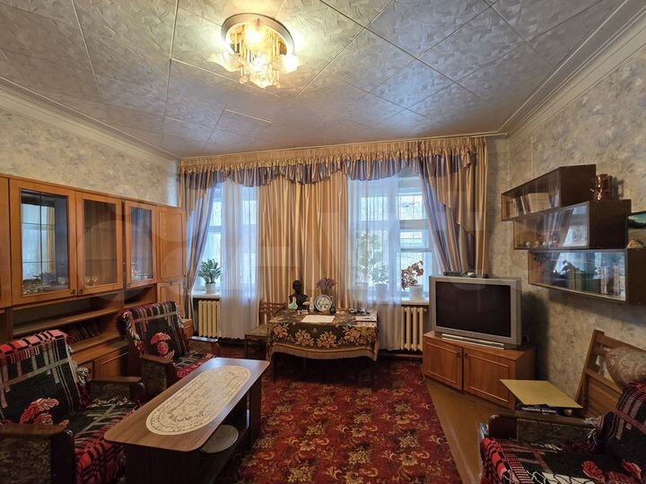 2-к. квартира, 60 м², 1/2 эт.