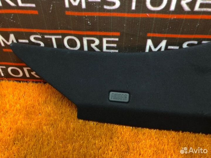 Обшивка стойки задняя левая Bmw 5-Series E60