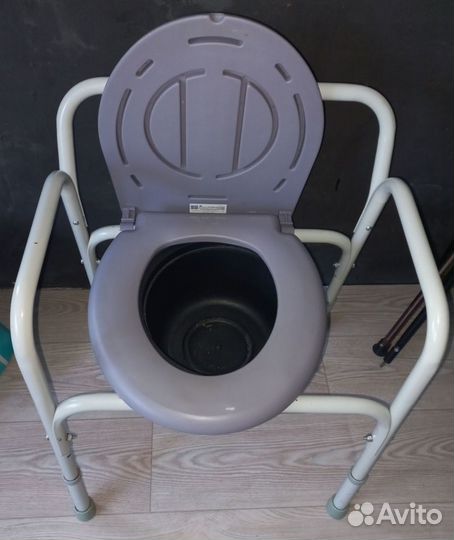 Кресло туалет для пожилых и инвалидов