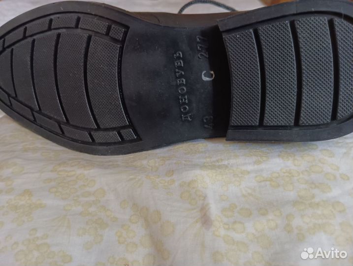 Ботинки р. 43