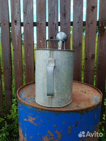 Лейка садовая оцинкованная