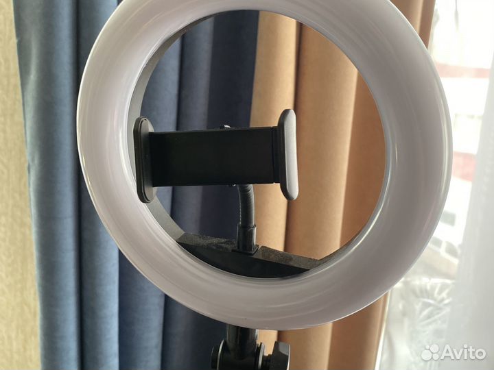 Кольцевая лампа