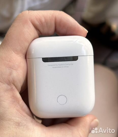 Беспроводные наушники apple airpods 1