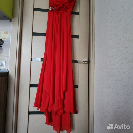 Вечернее платье