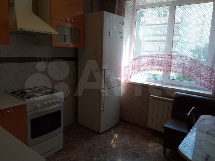 2-к. квартира, 52 м², 6/9 эт.