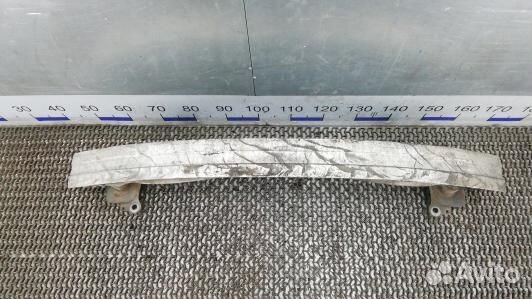 Усилитель бампера передний (кронштейн) audi TT 8N