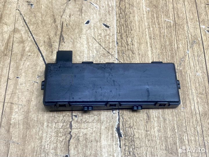 Блок управления центральным замком Opel Astra J