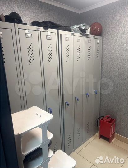 Шкаф металлический для одежды