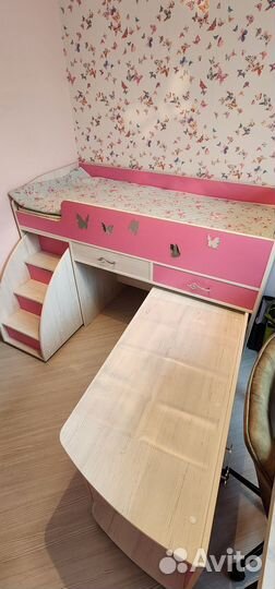 Детская кровать чердак с раздвижным столом