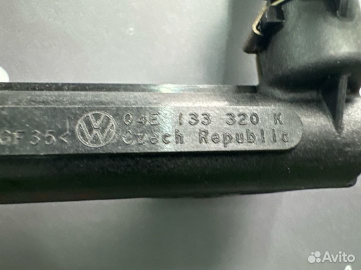 Топливная рейка с форсунками Skoda Octavia A7 1.6