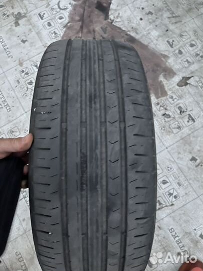 Continental ContiPremiumContact 215/55 R17