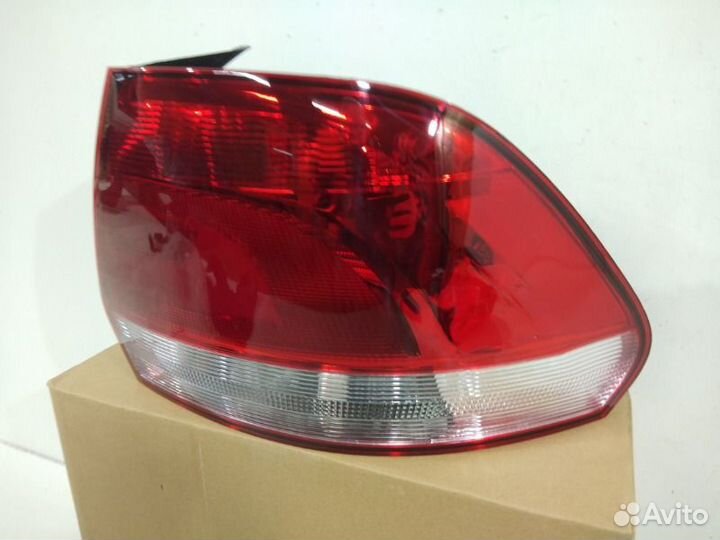 Фонарь задний правый Volkswagen Polo 5 2009-2015