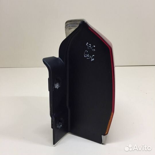 Б/У Б/У Фонарь задний наружный правый 8155160880