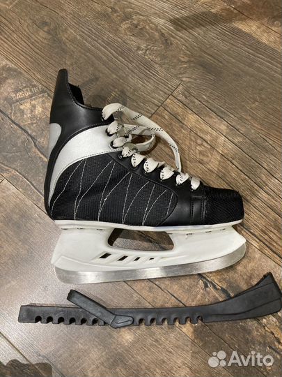 Коньки хоккейные б/у размер 39