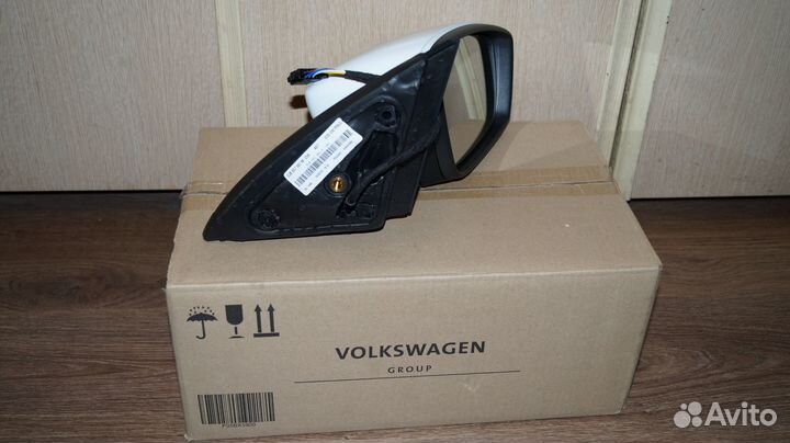 Зеркало наружное правое белое Volkswagen Polo 6