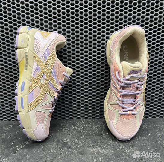 Кроссовки asics