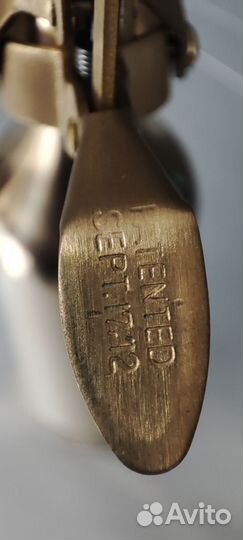 Бензиновая зажигалка Сapitol lighter