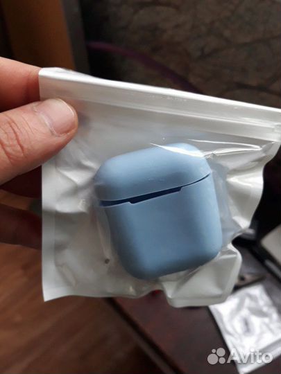 Силиконовый контейнер для наушников