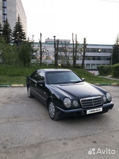 Mercedes-Benz E-класс 2.4 AT, 1999, битый, 218 000 км
