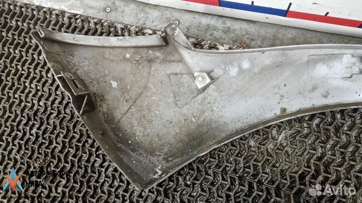 Молдинг крыла заднего правого BMW X3 E83 2005