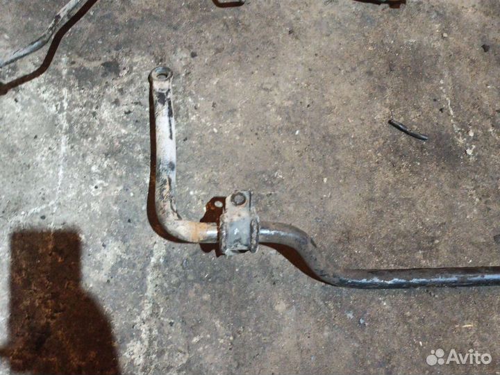 Передний стабилизатор grand cherokee z j