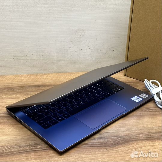 Ультрабук Huawei 14“ I5-10th/8GB/SSD/IPS FullHD