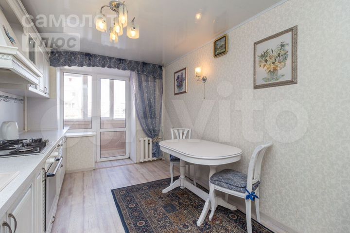 3-к. квартира, 108,5 м², 4/10 эт.